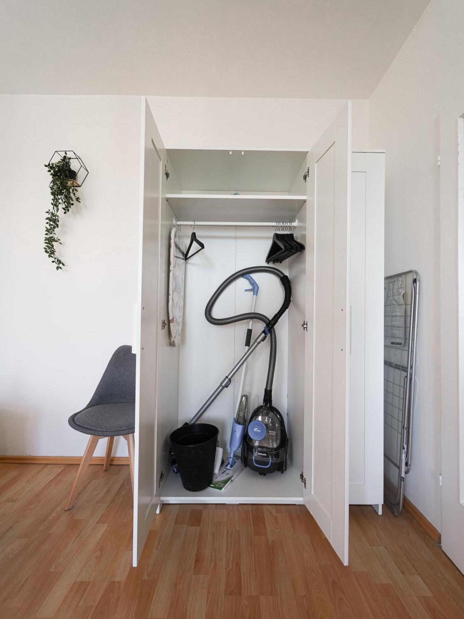 ווינר נוישטאדט Spacious Apartments With View & Free Parking מראה חיצוני תמונה