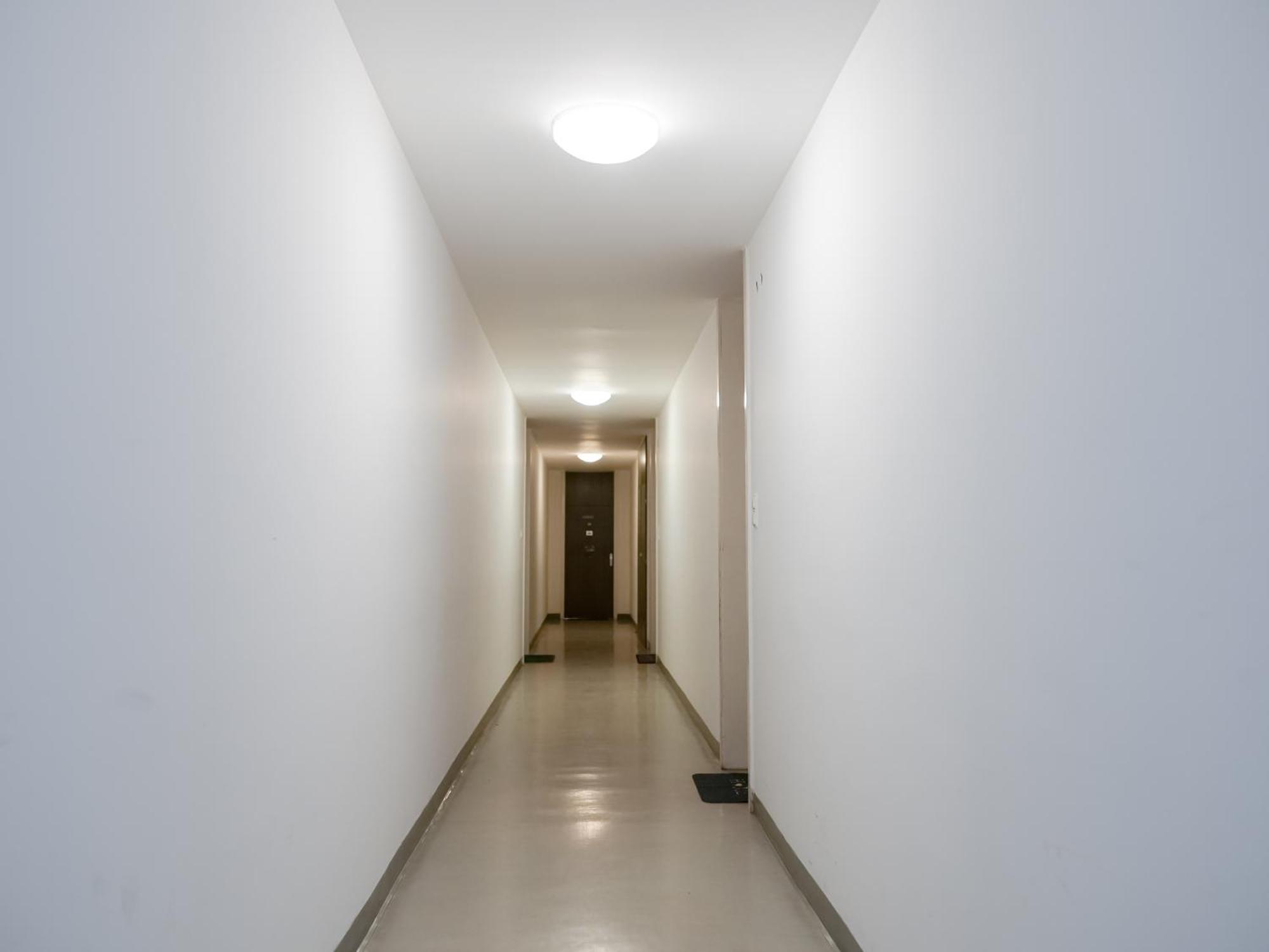 ווינר נוישטאדט Spacious Apartments With View & Free Parking מראה חיצוני תמונה