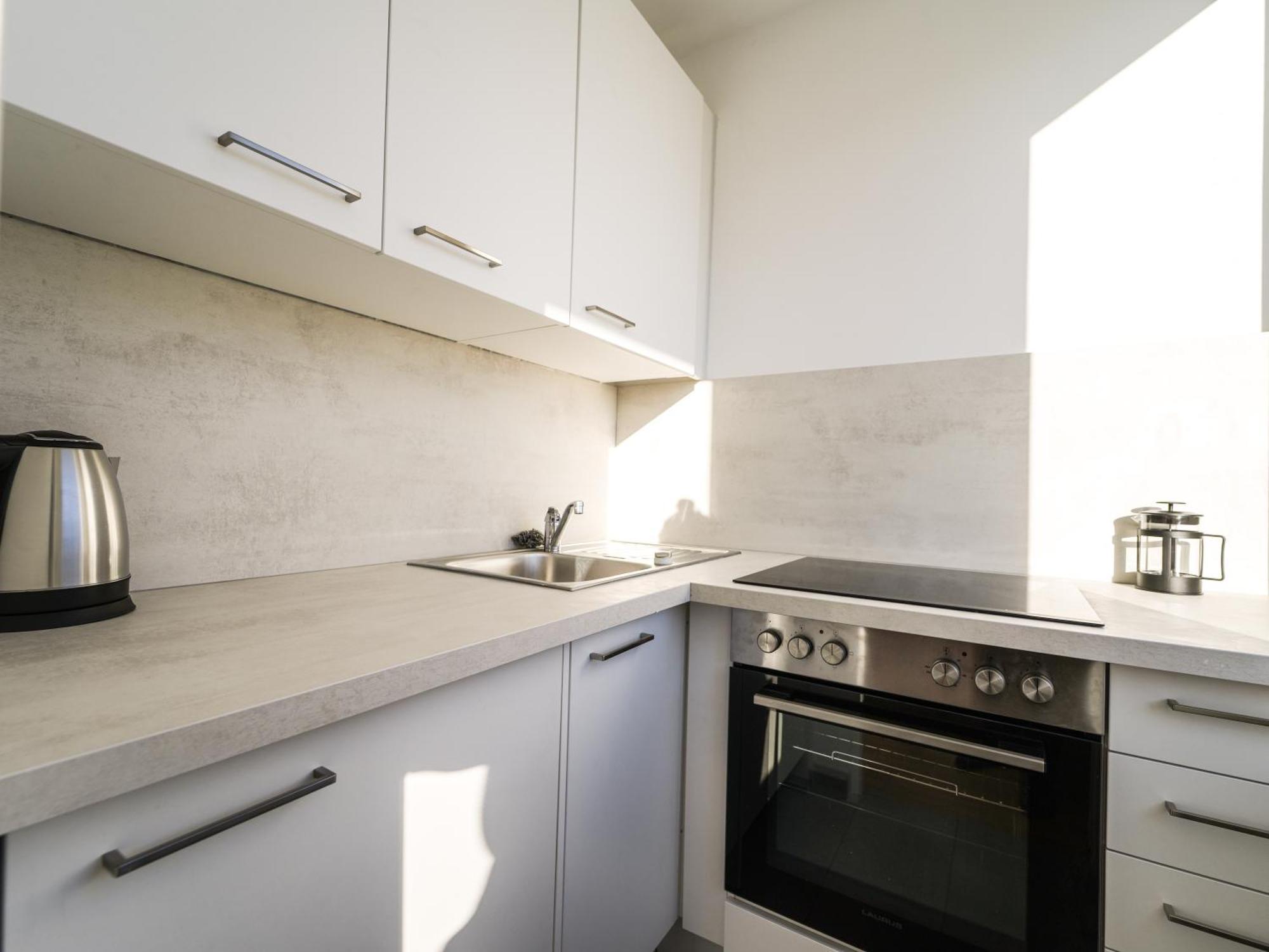 ווינר נוישטאדט Spacious Apartments With View & Free Parking מראה חיצוני תמונה