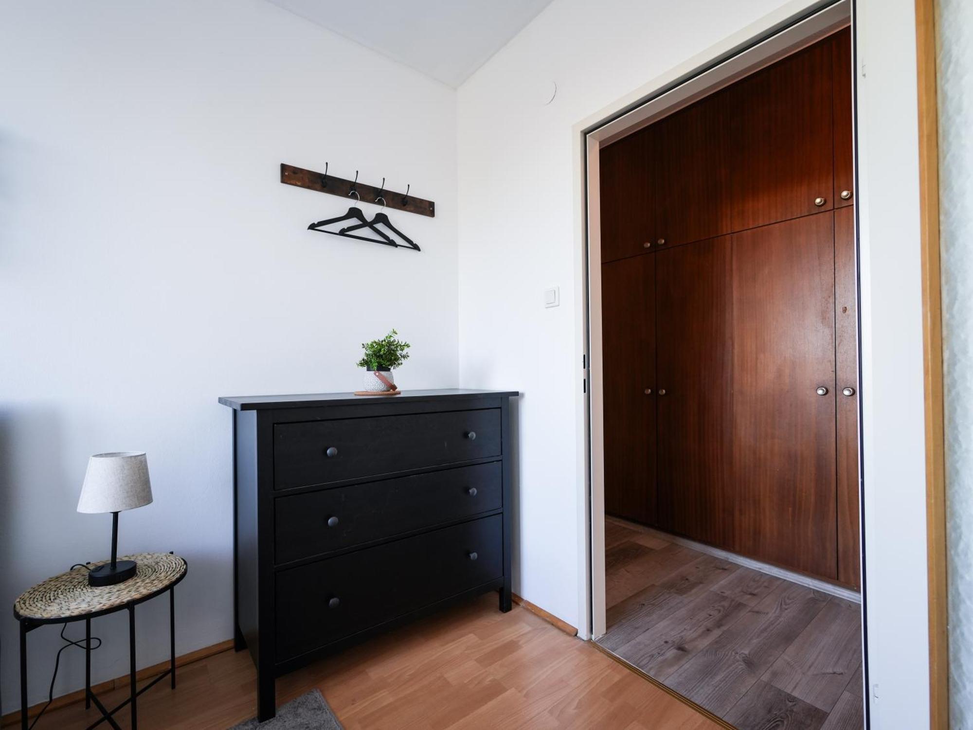 ווינר נוישטאדט Spacious Apartments With View & Free Parking מראה חיצוני תמונה
