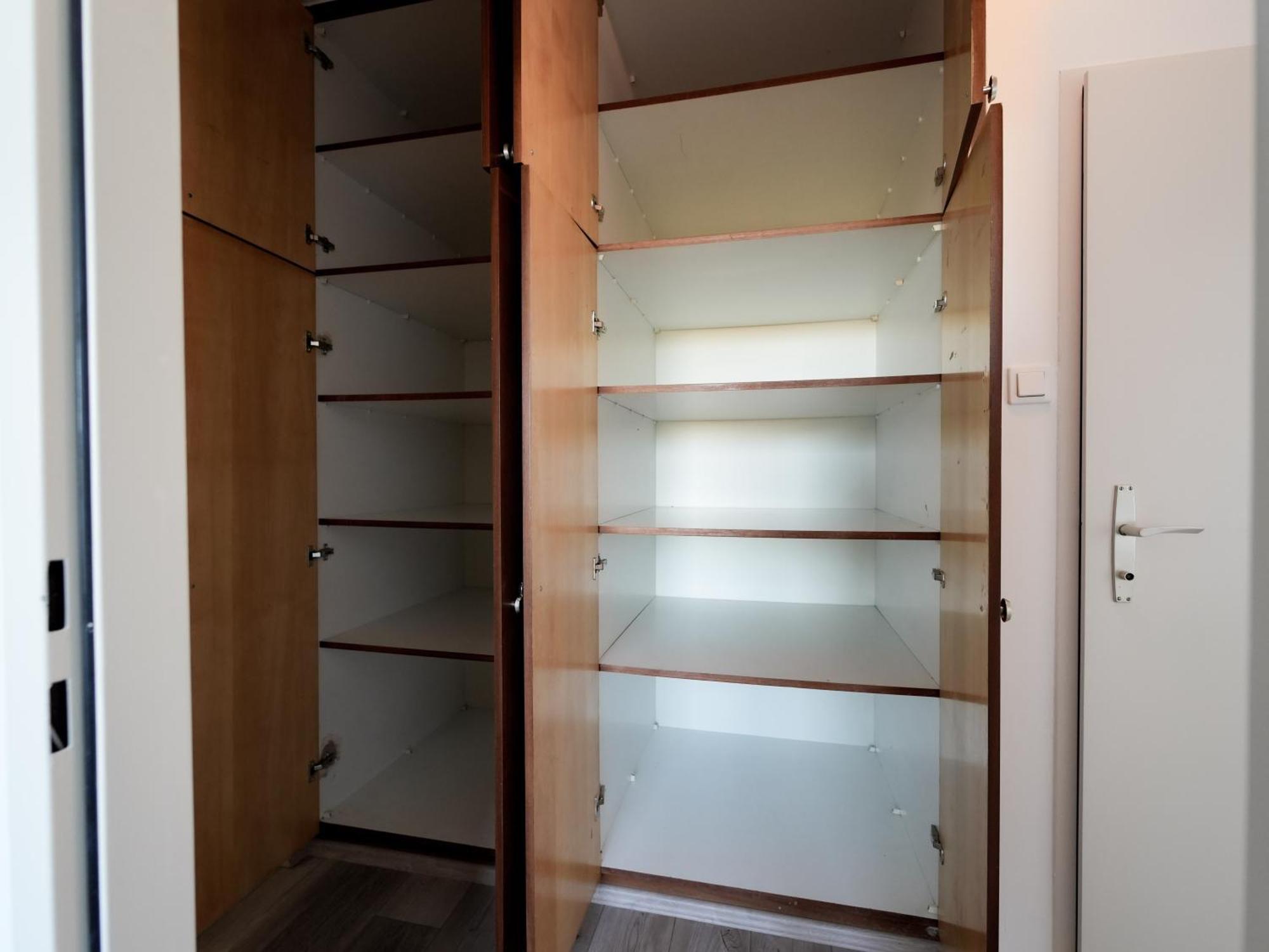 ווינר נוישטאדט Spacious Apartments With View & Free Parking מראה חיצוני תמונה