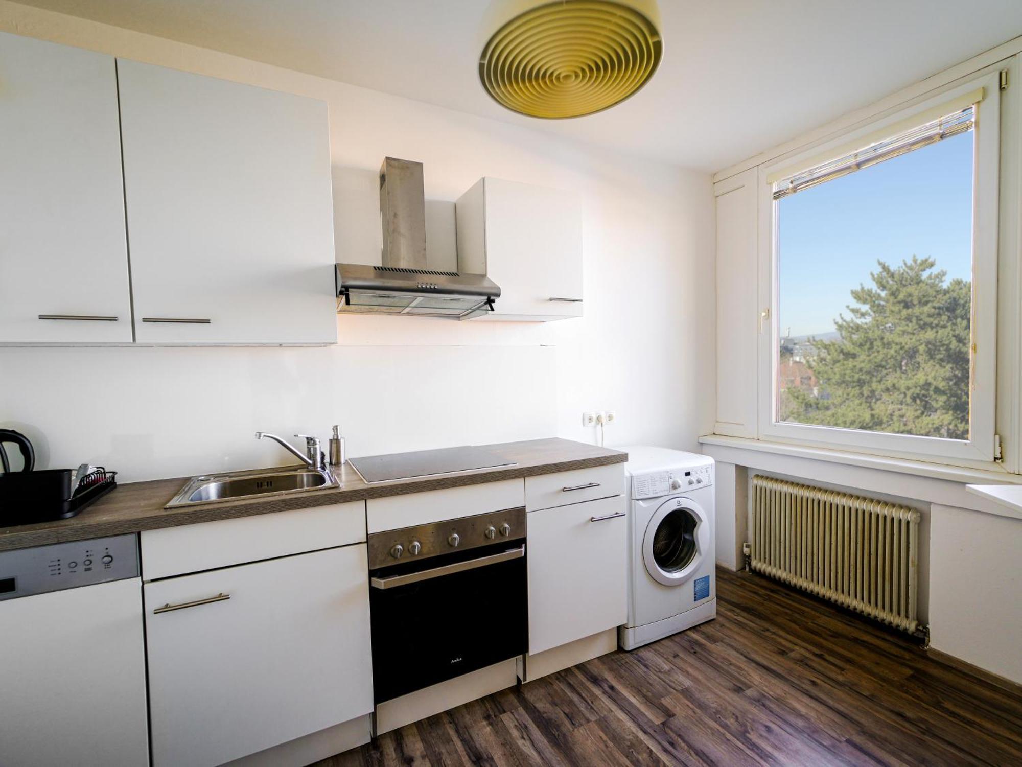 ווינר נוישטאדט Spacious Apartments With View & Free Parking מראה חיצוני תמונה